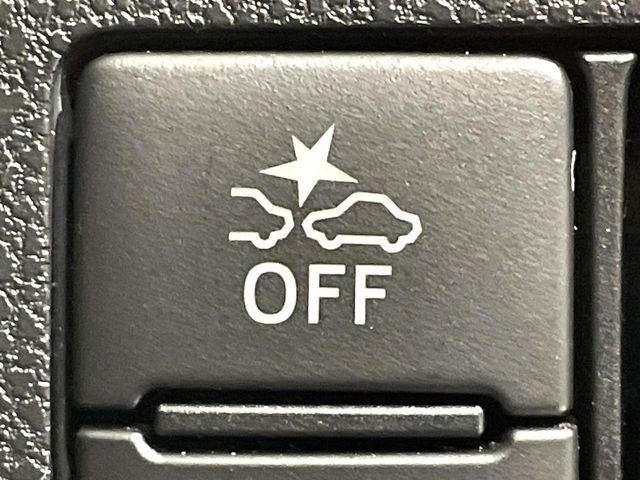 �y�X�}�[�g�A�V�X�g3�z���s���ɑO���̎ԗ�����F�����A�Փ˂������Ȏ��͌x��ƃu���[�L�ŏՓˉ���Ɣ�Q�y�����A�V�X�g�B�����S�Ƀh���C�u�����y���݂��������܂��B