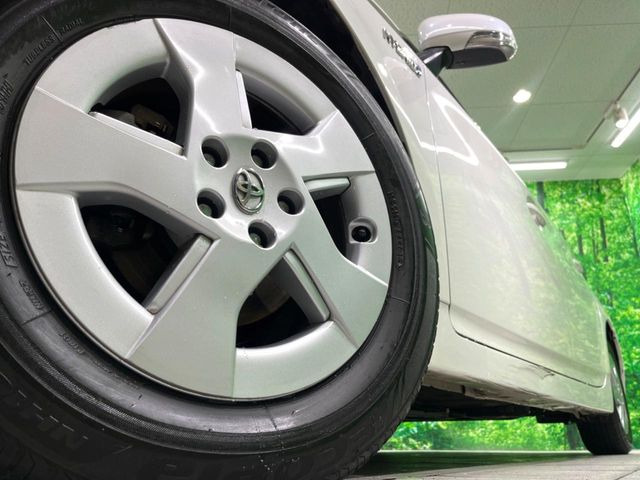 �y����15�C���`�A���~�z�C�[���z�O�ςɃ}�b�`���������A���~�z�C�[���𑕒����Ă���܂��B�e��ЊO�A���~�z�C�[����A�X�^�b�h���X�^�C�����戵�����Ă���܂��B���񂲑��k����������