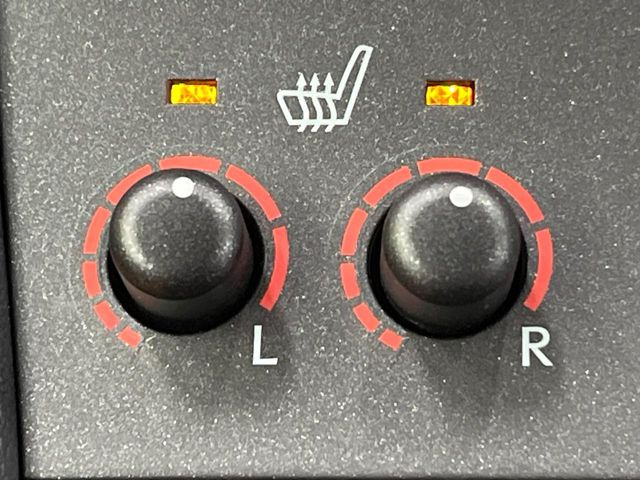 �y�V�[�g�q�[�^�[�z�������ɏd�󂷂�V�[�g�q�[�^�[!�G�A�R����葁�����܂��Ă����̂Ŋ�����̐l�����S�ł��ˁ�G�A�R���̉����͊������邩����A�Ƃ������ɂ����������߂ł��B