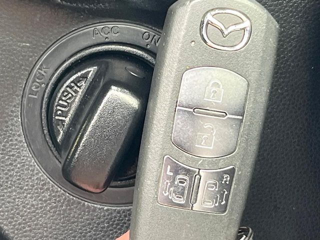 �y�L�[���X�X�^�[�g�V�X�e���z�J�o����|�P�b�g�ɓ��ꂽ�܂܂ł��h�A�̎{���E�������\�ȃX�}�[�g�L�[�𑕔��B�G���W���̃I���E�I�t�����J�M�����o���K�v����������Ƃ��Ă��֗��ł���c