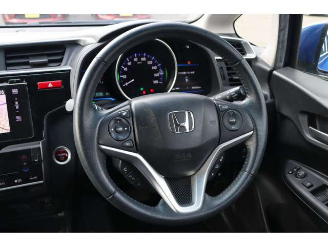 ���̊J�������^�b�`�Ŋy�X�ł���E�B���h�E���b�N���t���Ă���̂ŁA���q�l�̂��邲�ƒ�ł��A���N���̂��邲�ƒ�ł����S�ł��ˁ��