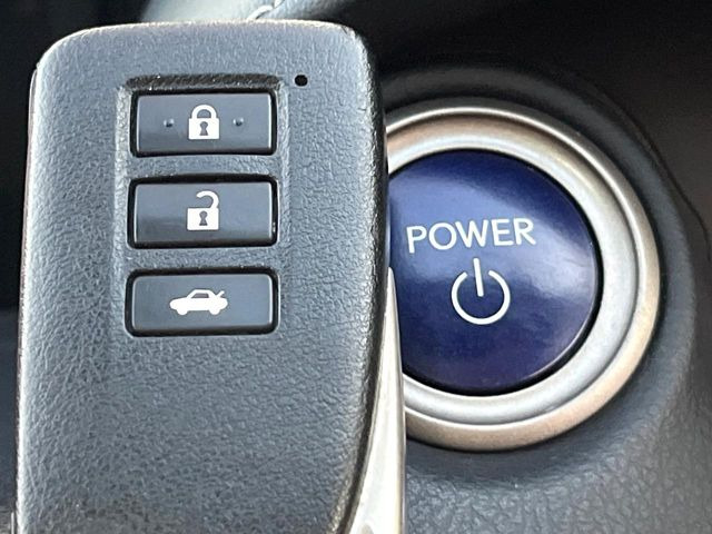 �y�L�[���X�X�^�[�g�V�X�e���z�J�o����|�P�b�g�ɓ��ꂽ�܂܂ł��h�A�̎{���E�������\�ȃX�}�[�g�L�[�𑕔��B�G���W���̃I���E�I�t�����J�M�����o���K�v����������Ƃ��Ă��֗��ł���c