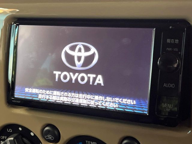 �y�����i�r�z�l�C�̏����i�r�𑕔����Ă���܂��B�i�r�̎g���₷���͂������A�I�[�f�B�I�@�\���[��!�L�����v�◷�s�͂������A�ʋ΂┃�����ȂǕ��i�̃h���C�u���y�����Ȃ�͂���