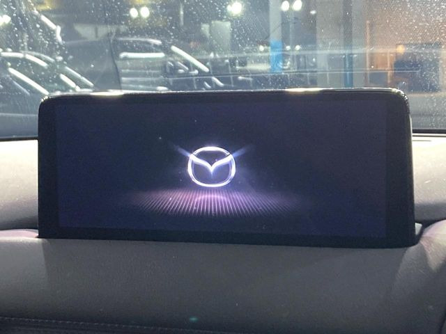 �y�����i�r�z�l�C�̏����i�r�𑕔����Ă���܂��B�i�r�̎g���₷���͂������A�I�[�f�B�I�@�\���[��!�L�����v�◷�s�͂������A�ʋ΂┃�����ȂǕ��i�̃h���C�u���y�����Ȃ�͂���