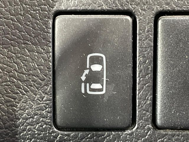 �y�p���[�X���C�h�h�A�z�X�}�[�g�L�[��^�]�Ȃ̃X�C�b�`�ŃX���C�h�h�A�̊J���\���d��������͂����ăh�A���J����K�v�������A���������q�l�ł��A�d���ו��������Ă��鎞�����N�ɊJ���߂ł��܂���