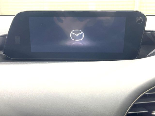 �y8.8�C���`�}�c�_�R�l�N�g�z�ԓ��̕��͋C�Ƀ}�b�`������^�̃f�B�X�v���C�B�X�}�z�ڑ��ł̃i�r�g�p��Bluetooth�Đ����A�l�X�ȋ@�\���y���߂܂��B�����I�ȃ_�C�������삪�\�ŁA�g��������ǍD�ł��B