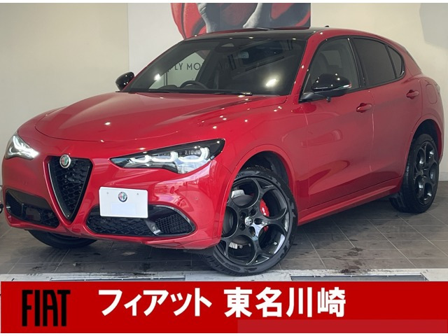 ステルヴィオ2.0 ターボ Q4 トリブート イタリアーノ 4WD