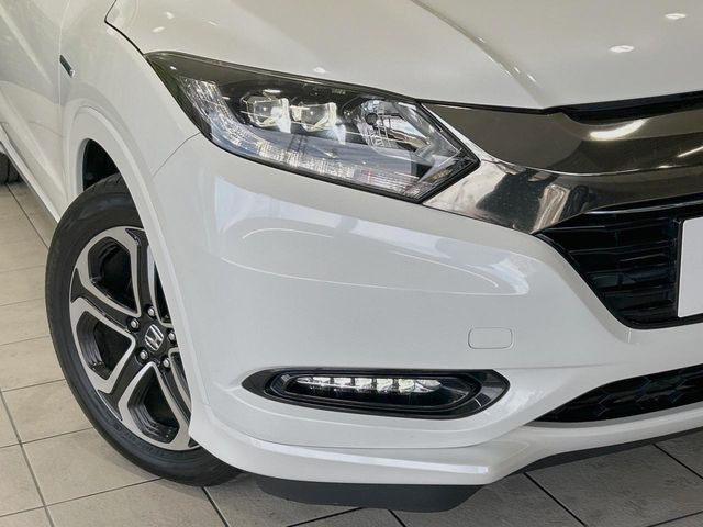 �yLED�w�b�h���C�g�z���V����ԑ��s�����ǍD�Ȏ��E���m�ۂ����S���ĉ^�]�ł��鍂�P�xLED�w�b�h���C�g�𑕔�!�_�����x�������A����d�͂��}�����Ă��܂��B