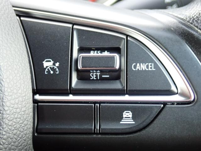 �y�N���[�Y�R���g���[���z�������H�ł̒��������s���y�Ɂ�A�N�Z���y�_���𓥂܂��Ɏԑ������ɕۂ��Ƃ��\�ł��B�O���̎ԗ������m���ĎԊԂ�ۂ悤�ɑ��x���߂��Ă���܂�!!