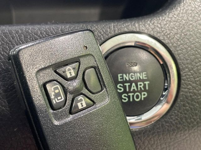 �y�C���e���W�F���g�L�[�z�J�o����|�P�b�g�ɓ��ꂽ�܂܂ł��h�A�̎{���E�������\�ȃX�}�[�g�L�[�𑕔��B�G���W���̃I���E�I�t�����J�M�����o���K�v����������Ƃ��Ă��֗��ł���