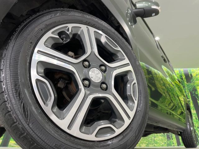 �y����15�C���`�A���~�z�C�[���z�O�ςɃ}�b�`���������A���~�z�C�[���𑕒����Ă���܂��B�e��ЊO�A���~�z�C�[����A�X�^�b�h���X�^�C�����戵�����Ă���܂��B���񂲑��k����������