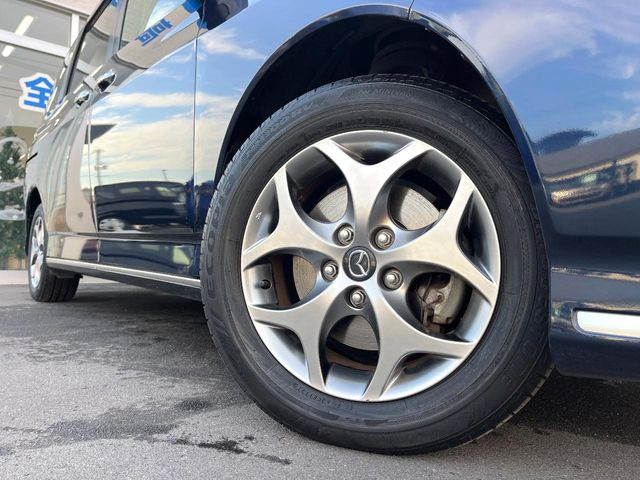 �y�����A���~�z�C�[���z�O�ςɃ}�b�`���������A���~�z�C�[���𑕒����Ă���܂��B�e��ЊO�A���~�z�C�[����A�X�^�b�h���X�^�C�����戵�����Ă���܂��B���񂲑��k����������