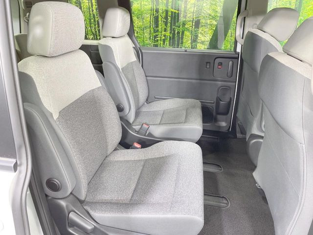 ���ڒ����̓E�H�[�N�X���[�ƂȂ��Ă���܂��B���ڂƎO��ڂ̈ړ�����~�肪�Ƃ��Ă��y�ɂȂ�̂ŁA���~��̍ۂ��X�g���X�������邱�Ƃ͂���܂����