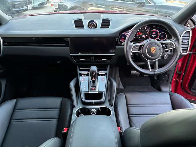 カイエンクーペ3.0 ティプトロニックS リアセンターシート 4WD