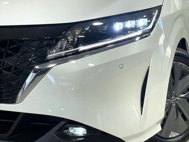 �yLED�w�b�h���C�g�z���V����ԑ��s�����ǍD�Ȏ��E���m�ۂ����S���ĉ^�]�ł��鍂�P�xLED�w�b�h���C�g�𑕔�!�_�����x�������A����d�͂��}�����Ă��܂��B