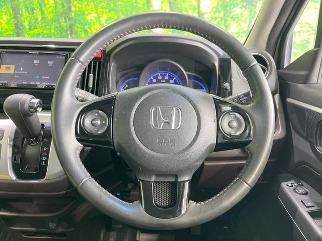 �y�����v�����X�e�A�����O�z�㎿�Ȋv���g�p���邱�ƂŁA��ɂ����������݂ƂĂ��^�]���₷���n���h���ł���