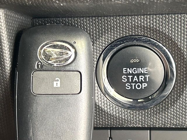 �y�L�[�t���[�V�X�e���z�J�o����|�P�b�g�ɓ��ꂽ�܂܂ł��h�A�̎{���E�������\�ȃX�}�[�g�L�[�𑕔��B�G���W���̃I���E�I�t�����J�M�����o���K�v����������Ƃ��Ă��֗��ł���