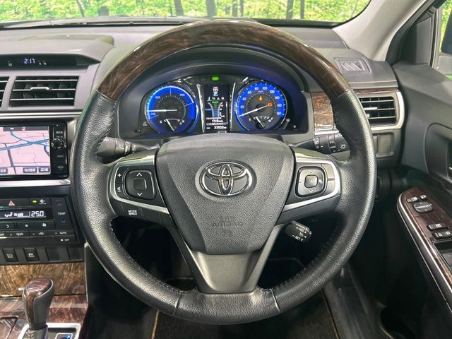 �y�����v�����X�e�A�����O�z�㎿�Ȋv���g�p���邱�ƂŁA��ɂ����������݂ƂĂ��^�]���₷���n���h���ł���