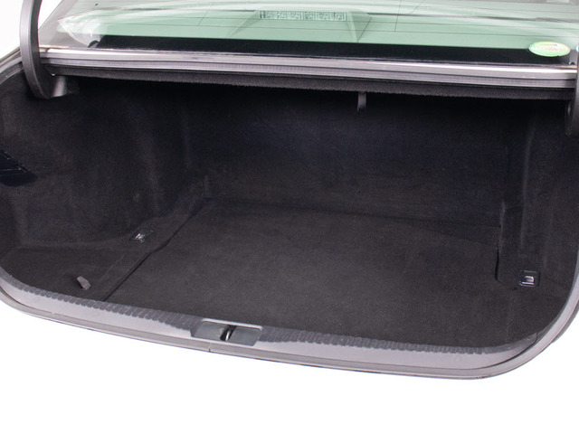 �g�����N�������Ǝv���Ă���܂���?���ۂ͑�e�ʃg�����N�ł�!���s���̒������h���C�u�����K�ł�!�܂��A�����t���X�y�[�X���������Ă���܂��̂ŁA��Ԃł��A�J�ł���̓������Ă�����育�������܂��B