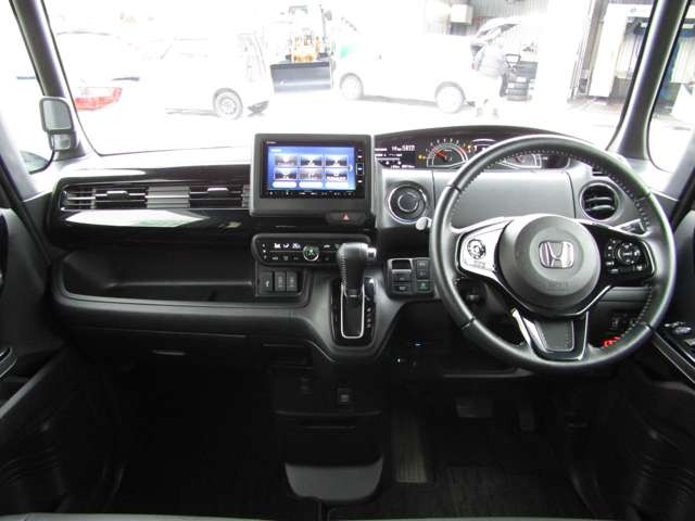 N-BOXカスタムL ターボ 4WD