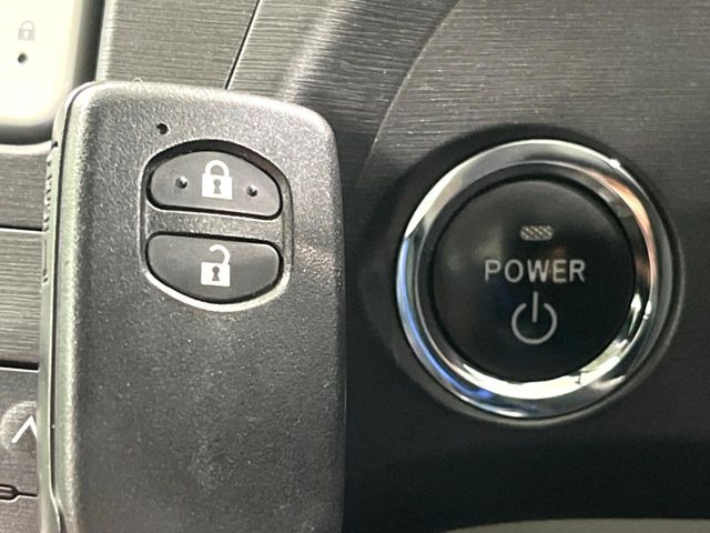 �y�X�}�[�g�L�[�z�J�o����|�P�b�g�ɓ��ꂽ�܂܂ł��h�A�̎{���E�������\�ȃX�}�[�g�L�[�𑕔��B�G���W���̃I���E�I�t�����J�M�����o���K�v����������Ƃ��Ă��֗��ł���