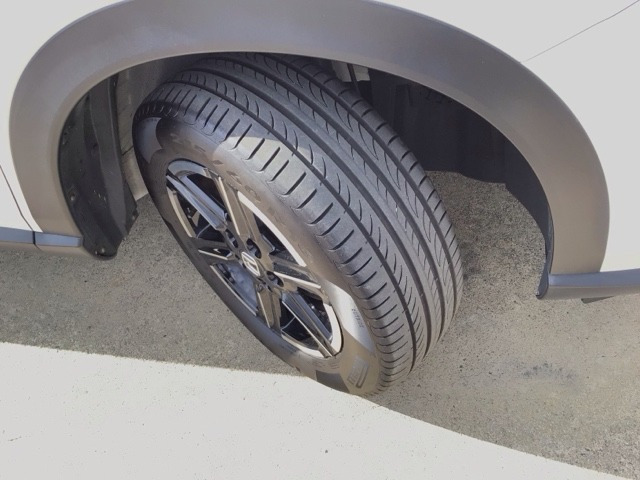 ヴェゼル1.5 e:HEV X