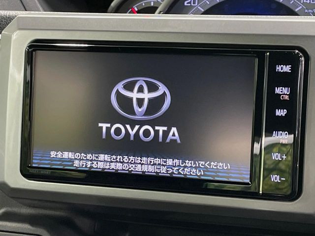 �y�����i�r�z�l�C�̏����i�r�𑕔����Ă���܂��B�i�r�̎g���₷���͂������A�I�[�f�B�I�@�\���[��!�L�����v�◷�s�͂������A�ʋ΂┃�����ȂǕ��i�̃h���C�u���y�����Ȃ�͂���