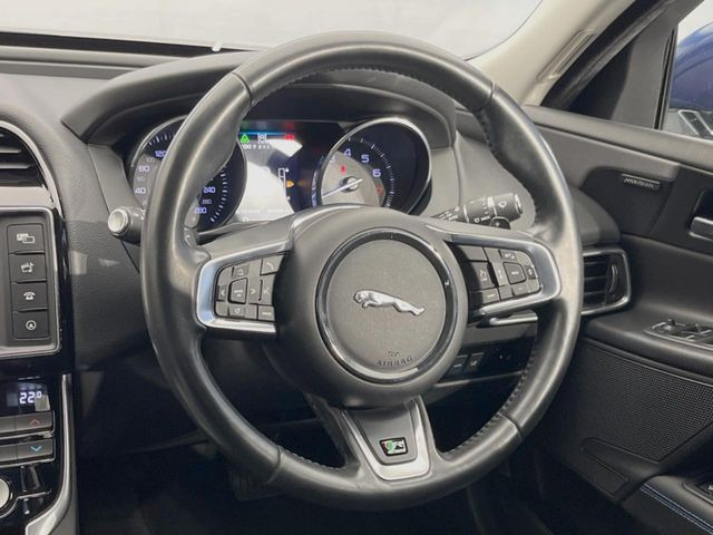 ���n���h�����̃X�������Ȃ��A���ꂢ�ȏ�Ԃ��ێ����Ă���܂��B�e�X�C�b�`���̓�����m�F�ς݂ł��B