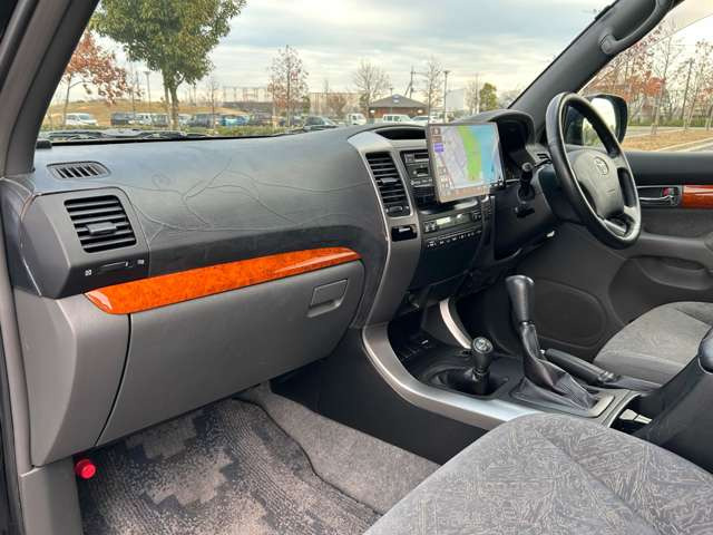 ���X�ł͂��_�񒸂��܂������q�l�Ƀh���C�u���R�[�_�[��K���X�R�[�e�B���O�{�H�ȂǁA���l�i��}���Ă��񋟂����Ē����Ă���܂��B�ڍׂ̓X�^�b�t�܂ł��C�y�ɂ��₢���킹���������܂��B