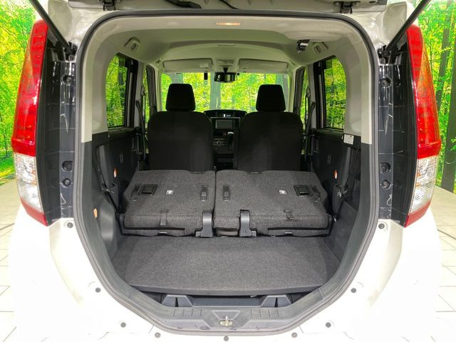 ���i�̂���������ʋ΁A���}���ɏ\���ȉ׎��X�y�[�X���m�ۂ��Ă���܂��B�Z�J���h�V�[�g��|���ƁA�傫�ȉו��̐ύڂ��\�ł���