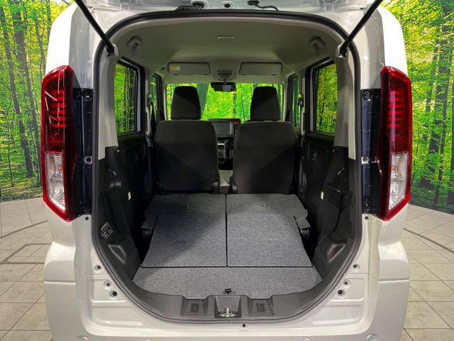 ���i�̂���������ʋ΁A���}���ɏ\���ȉ׎��X�y�[�X���m�ۂ��Ă���܂��B�Z�J���h�V�[�g��|���ƁA�傫�ȉו��̐ύڂ��\�ł���