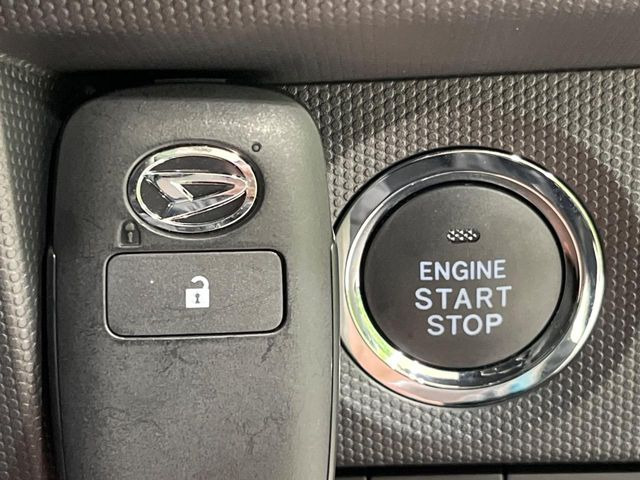 �y�L�[�t���[�V�X�e���z�J�o����|�P�b�g�ɓ��ꂽ�܂܂ł��h�A�̎{���E�������\�ȃX�}�[�g�L�[�𑕔��B�G���W���̃I���E�I�t�����J�M�����o���K�v����������Ƃ��Ă��֗��ł���