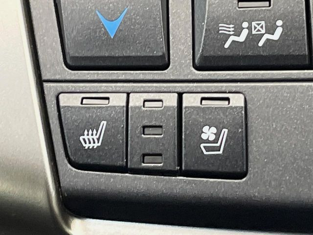 �y�V�[�g�q�[�^�[�z�������ɏd�󂷂�V�[�g�q�[�^�[!�G�A�R����葁�����܂��Ă����̂Ŋ�����̐l�����S�ł��ˁ�G�A�R���̉����͊������邩����A�Ƃ������ɂ����������߂ł��B