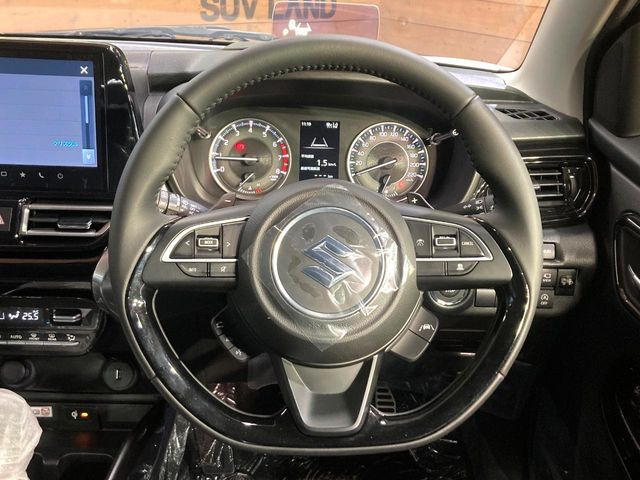 �y�����v�����X�e�A�����O�z�㎿�Ȋv���g�p���邱�ƂŁA��ɂ����������݂ƂĂ��^�]���₷���n���h���ł���