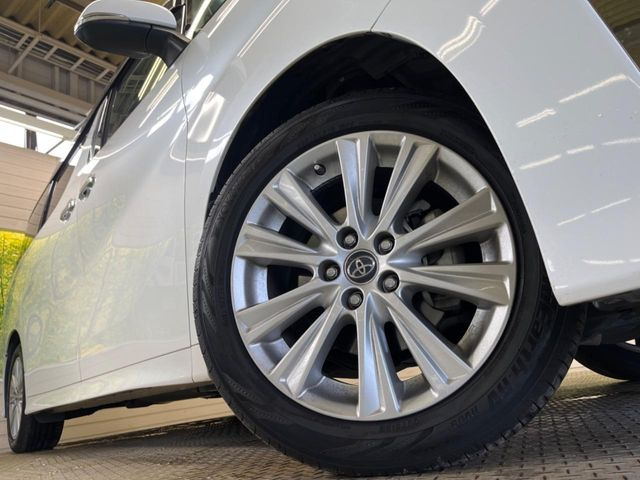 �y����18�C���`�A���~�z�C�[���z�O�ςɃ}�b�`���������A���~�z�C�[���𑕒����Ă���܂��B�e��ЊO�A���~�z�C�[����A�X�^�b�h���X�^�C�����戵�����Ă���܂��B���񂲑��k����������