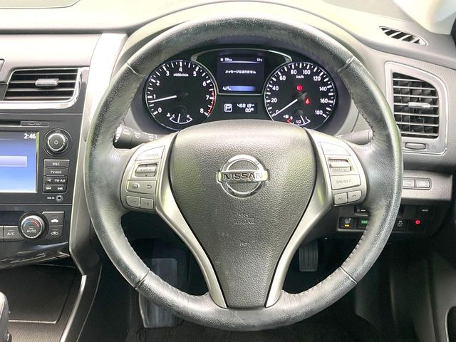 �y�����v�����X�e�A�����O�z�㎿�Ȋv���g�p���邱�ƂŁA��ɂ����������݂ƂĂ��^�]���₷���n���h���ł���