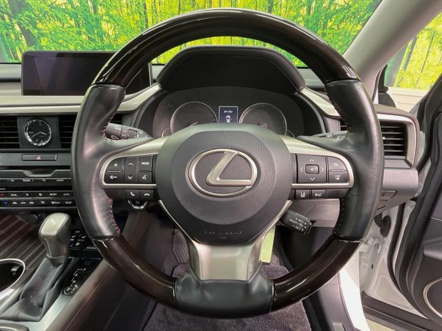 �y�����v�����X�e�A�����O�z�㎿�Ȋv���g�p���邱�ƂŁA��ɂ����������݂ƂĂ��^�]���₷���n���h���ł���