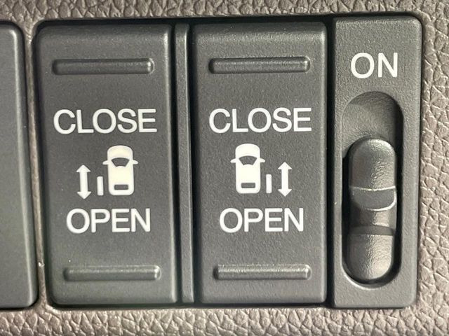 �y�����p���[�X���C�h�h�A�z�X�}�[�g�L�[��^�]�Ȃ̃X�C�b�`�Ō�ȗ����X���C�h�h�A�̊J���\���d��������͂����ăh�A���J����K�v�������A�����Ȃ��q�l�ł��ȒP�ɊJ���߂ł����K�ł���