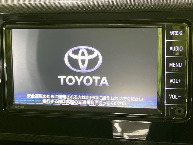 �y�����i�r�z�l�C�̏����i�r�𑕔����Ă���܂��B�i�r�̎g���₷���͂������A�I�[�f�B�I�@�\���[��!�L�����v�◷�s�͂������A�ʋ΂┃�����ȂǕ��i�̃h���C�u���y�����Ȃ�͂���