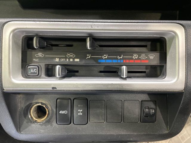 �����~�������Ă��S�Ȃɉ��K�ȋ󒲂�͂��Ă����A�_�C�������G�A�R���𑕔���