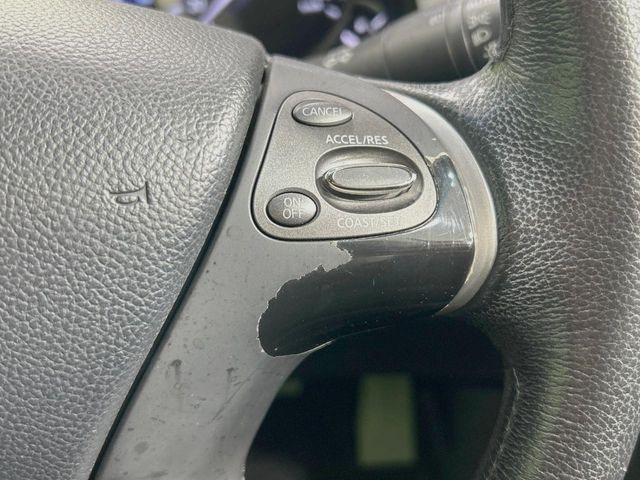 �y�N���[�Y�R���g���[���z�������H�����N���N���s�B�A�N�Z���𗣂��Ă���葬�x�ő��s���ł��A�������^�]���̕��S���y��!�����E�������ȒP�ȃX�C�b�`����Œ����ł��܂��B