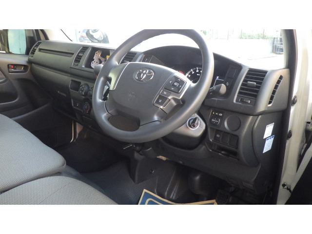 ハイエースバン2.8 DX ロング