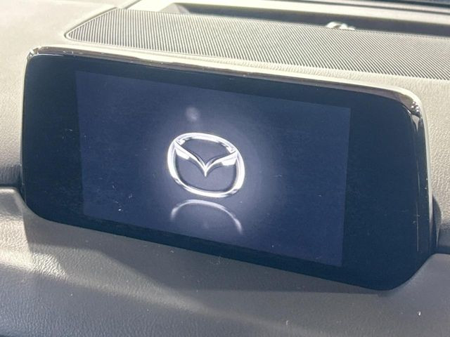 �y���[�J�[�����i�r�z�C���e���A�ɗn�����ރX�^�C���b�V���ȁu��p�݌v�v���[�J�[�i�r�𑕔��􎋔F���⑀�쐫�ȂǊ�{���\�ɂ��D��A���㎿�ȃJ�[���C�t�����y���݂��������܂��B