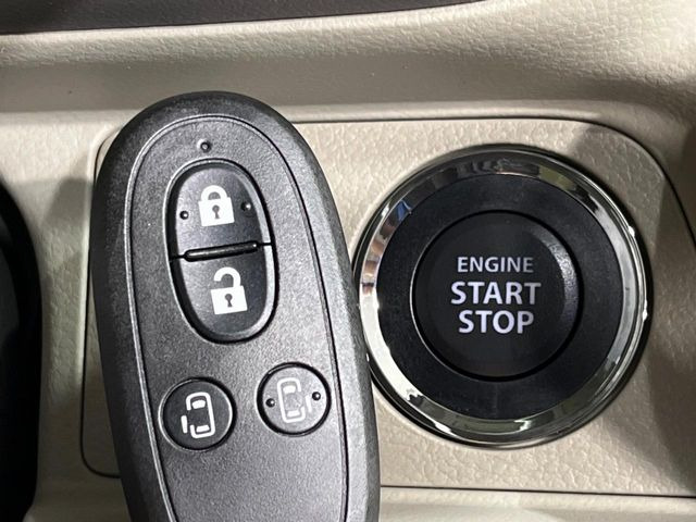 �y�L�[���X�X�^�[�g�V�X�e���z�J�o����|�P�b�g�ɓ��ꂽ�܂܂ł��h�A�̎{���E�������\�ȃX�}�[�g�L�[�𑕔��B�G���W���̃I���E�I�t�����J�M�����o���K�v����������Ƃ��Ă��֗��ł���