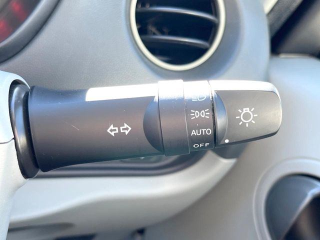 �y�I�[�g���C�g�z����̖��邳�ɉ����Ď����Ńw�b�h���C�g�̓_���E�������ł���@�\�ł�!���C�g�̕t���Y��E�����Y��Ȃǂ������Ȃ�A�J�̓���[���̑��s�����S!�g���l���ʉߎ����֗��ł���