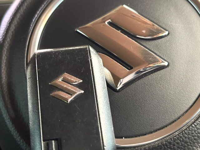 �y�L�[���X�X�^�[�g�V�X�e���z�J�o����|�P�b�g�ɓ��ꂽ�܂܂ł��h�A�̎{���E�������\�ȃX�}�[�g�L�[�𑕔��B�G���W���̃I���E�I�t�����J�M�����o���K�v����������Ƃ��Ă��֗��ł���