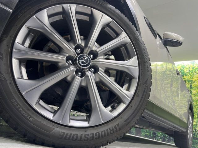 �y����20�C���`�A���~�z�C�[���z�O�ςɃ}�b�`���������A���~�z�C�[���𑕒����Ă���܂��B�e��ЊO�A���~�z�C�[����A�X�^�b�h���X�^�C�����戵�����Ă���܂��B���񂲑��k����������