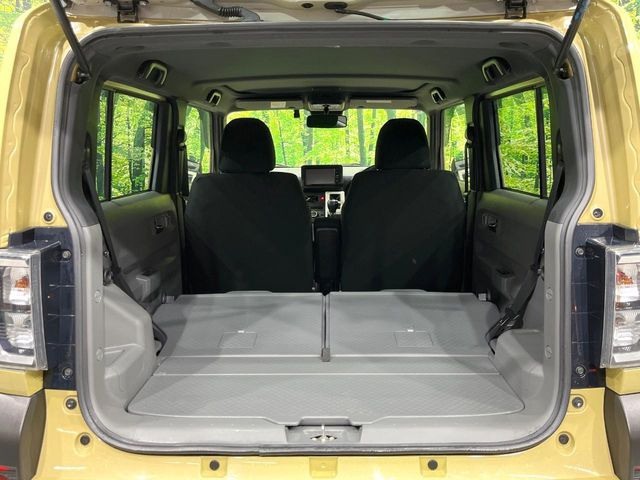 ���i�̂���������ʋ΁A���}���ɏ\���ȉ׎��X�y�[�X���m�ۂ��Ă���܂��B�Z�J���h�V�[�g��|���ƁA�傫�ȉו��̐ύڂ��\�ł���