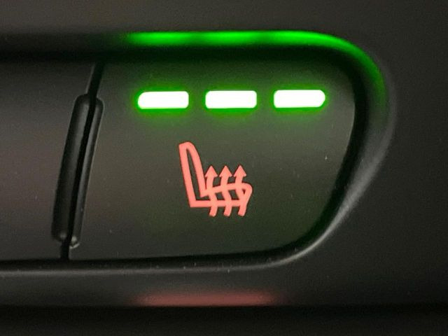 ���t�����g�V�[�g�q�[�e�B���O:�^�]�ȁE����ȋ��ɎO�i�K�Œ��߂��\�ȃV�[�g�q�[�^�[�𑕔����Ă���܂��B�G�߂��킸���K�ɂ��g�p���������܂��B