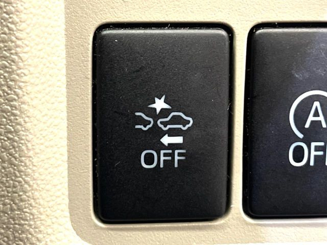 �y�v���N���b�V���Z�[�t�e�B�z�O���̎ԗ��������m���A�Փ˂������Ȏ��͌x��Œ��ӂ𑣂��A�u���[�L�𓥂ޗ͂��T�|�[�g�B�u���[�L�𓥂߂Ȃ������ꍇ�͏Փ˔�Q�y���u���[�L���쓮�A�Փˉ�����T�|�[�g���܂��B